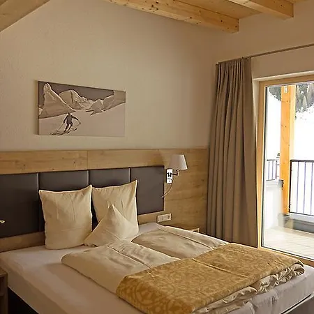 דירה Laurins גלטור