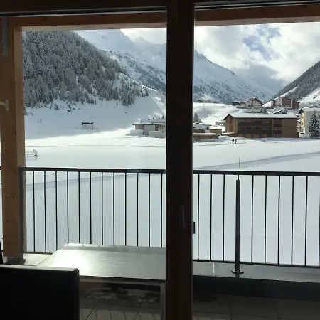 Laurins * גלטור