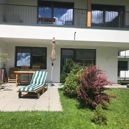 アパート Laurins