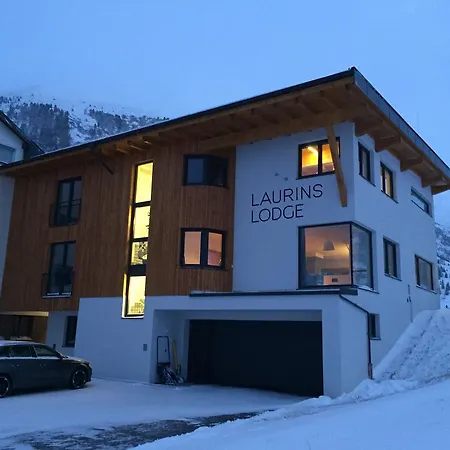 アパート Laurins