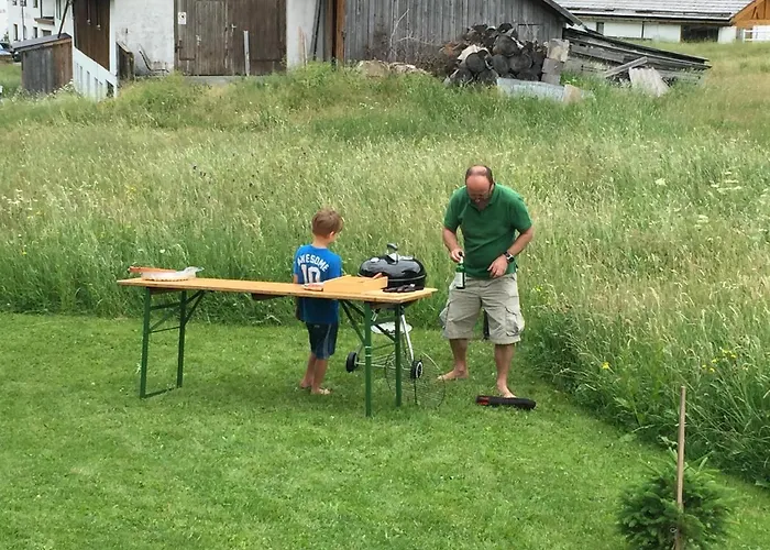 Laurins شقة غالتور