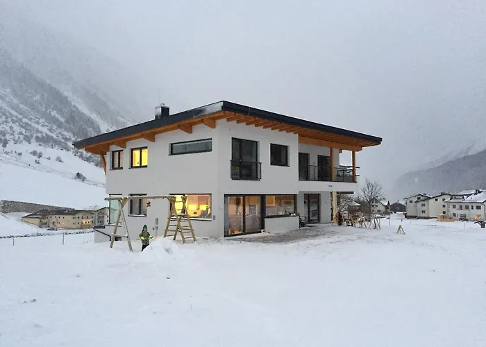 Laurins غالتور